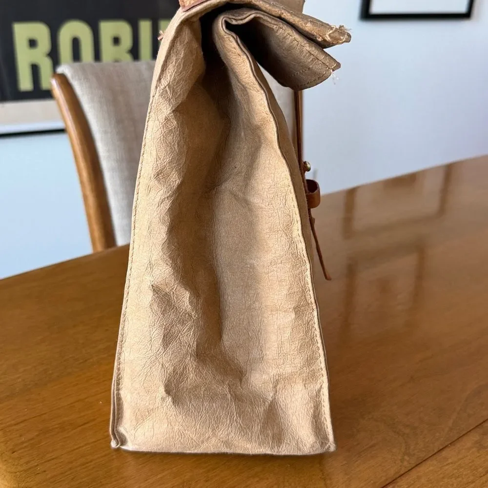 Out of the Woods insulated lunch bag